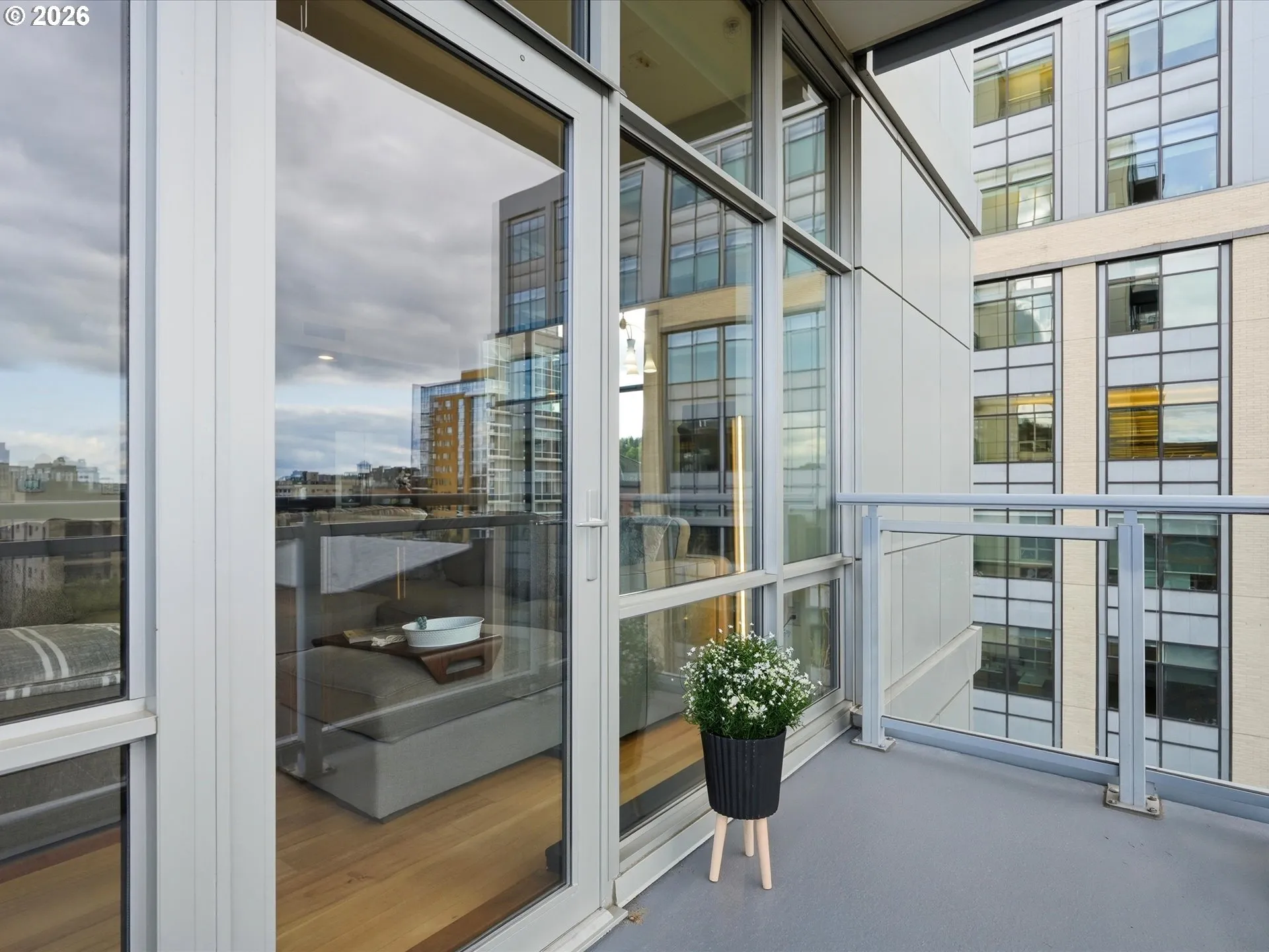 Balcony-NW Facing