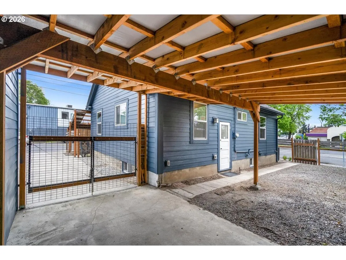 Carport