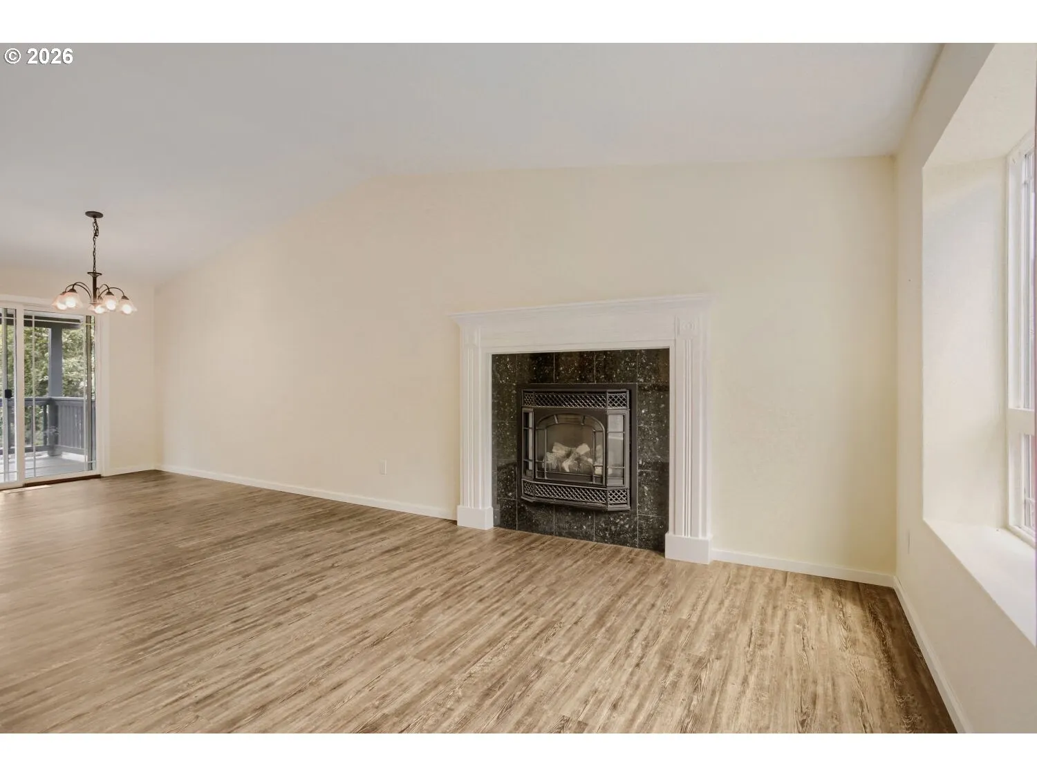 Living Room/Dining Room