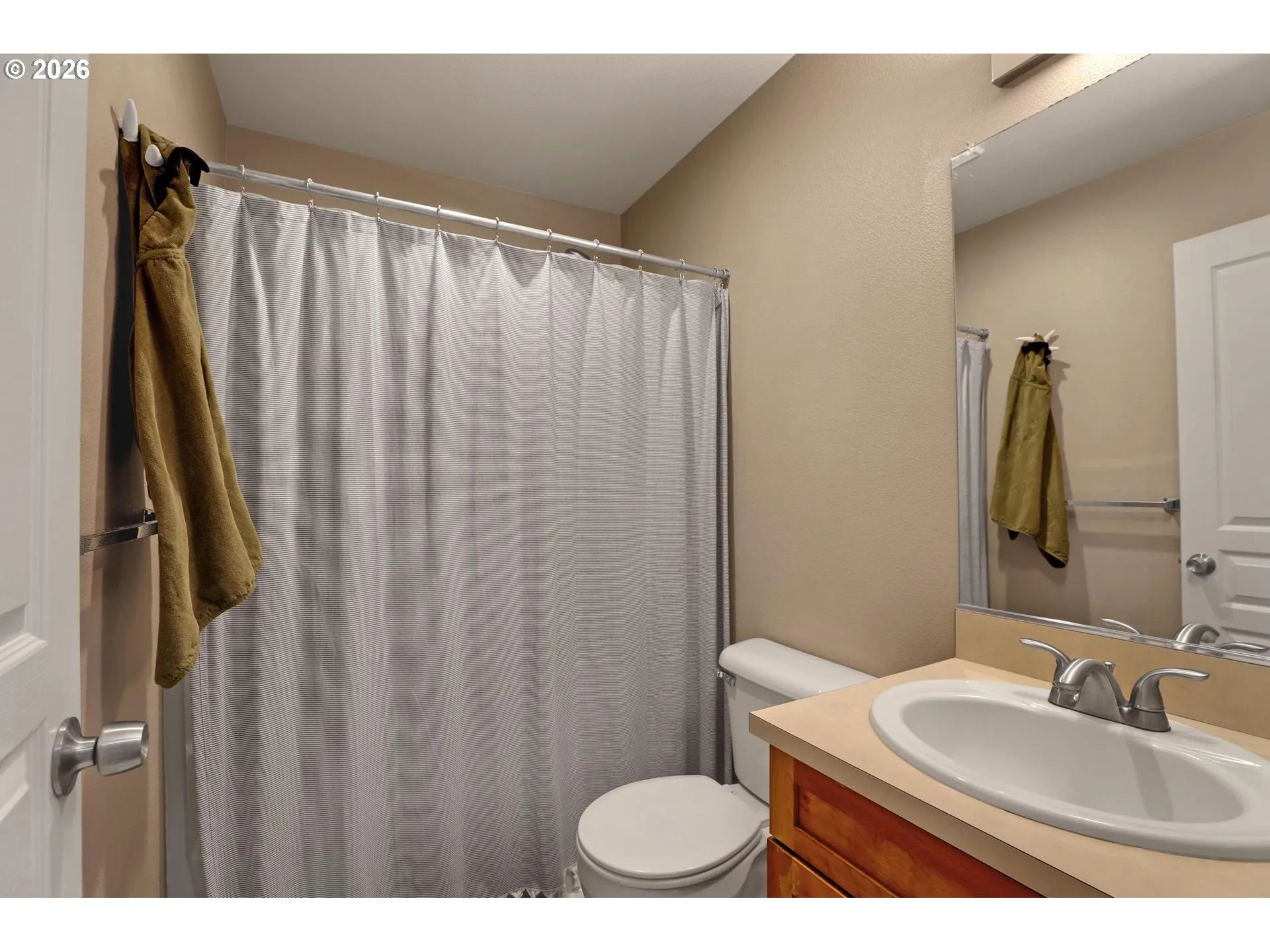 Bathroom-Upper