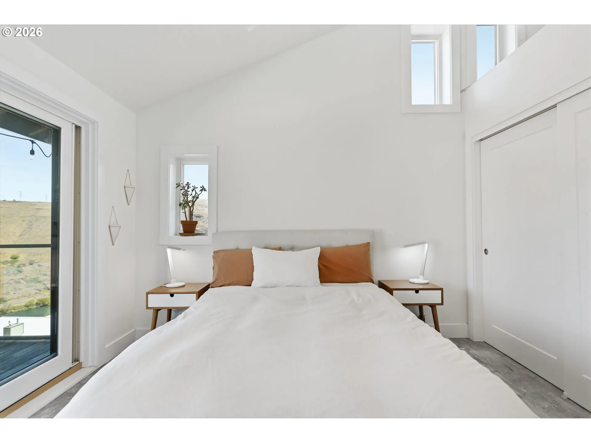 Bedroom, Primary-Ceiling Fan