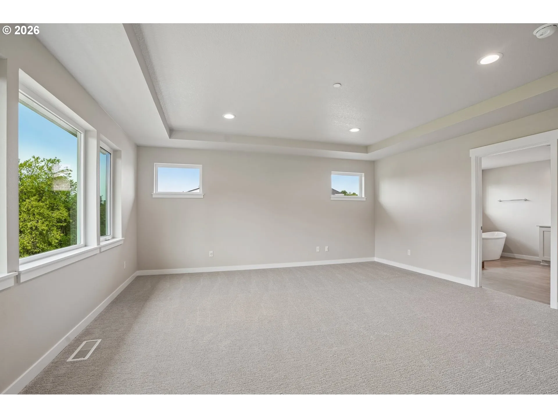 Primary Bedroom-Upper