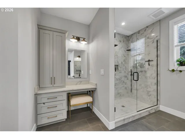 Bathroom, Attached