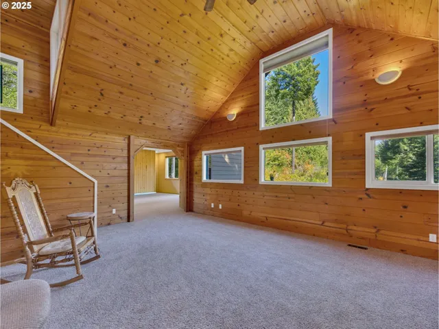 Family Room-Ceiling Fan