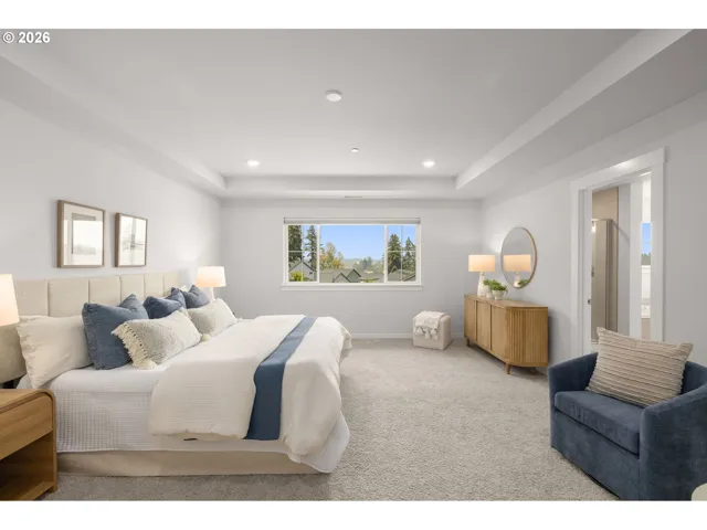 Bedroom, Owner's Suite-Upper
