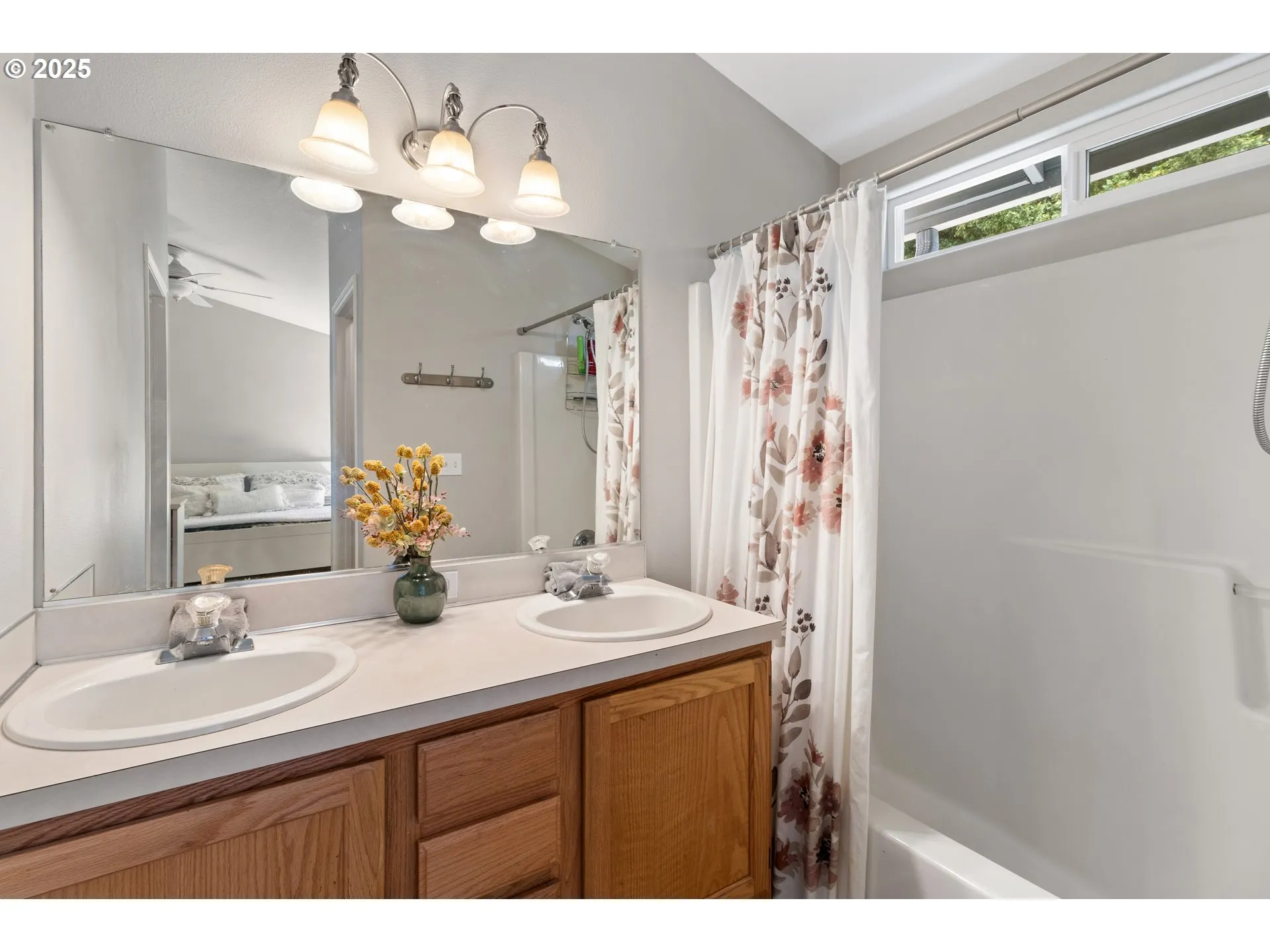 Bathroom, Attached