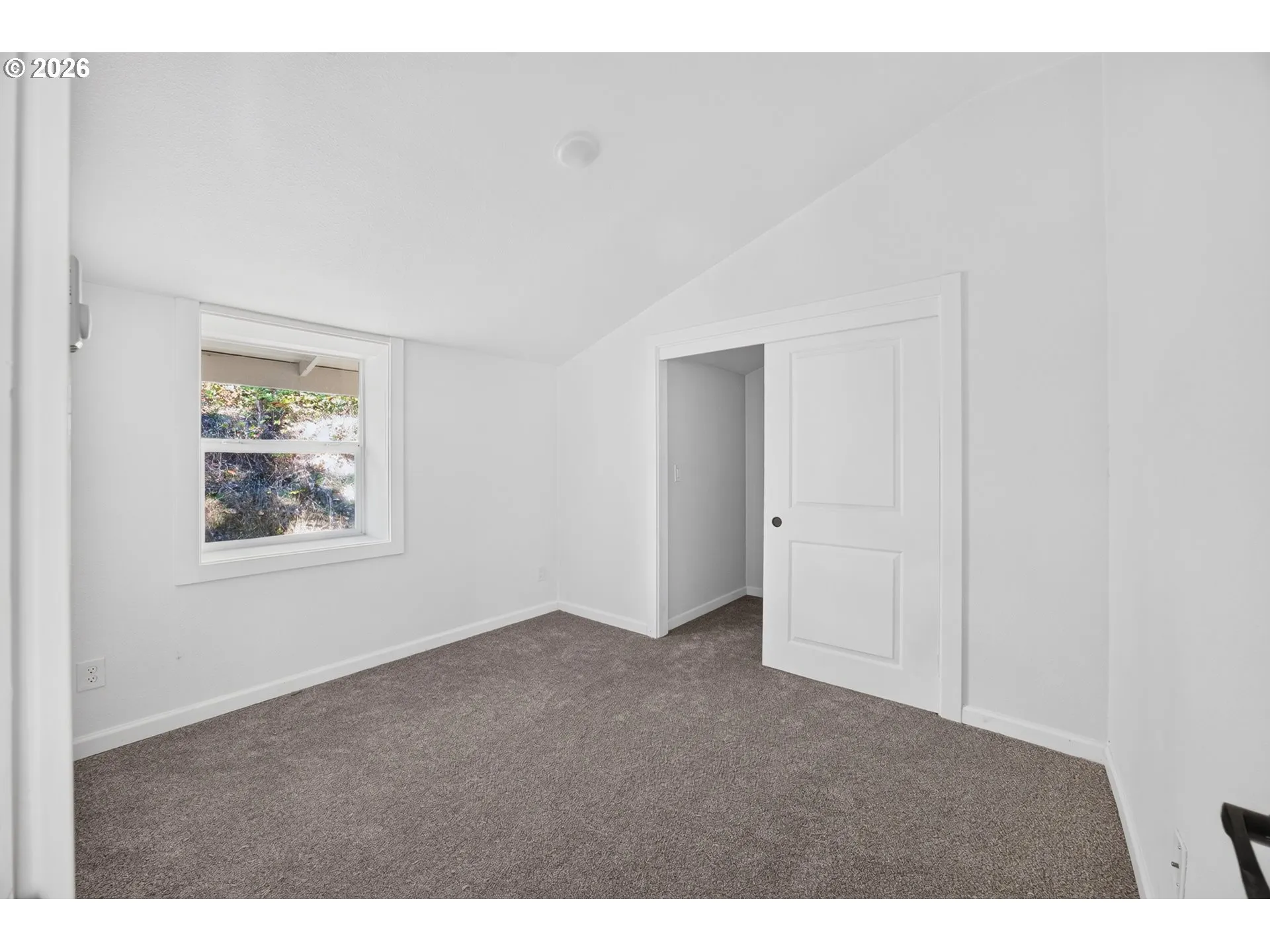 Bedroom, Primary