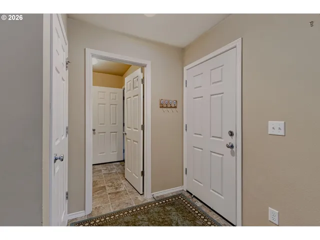 Entrance/Foyer