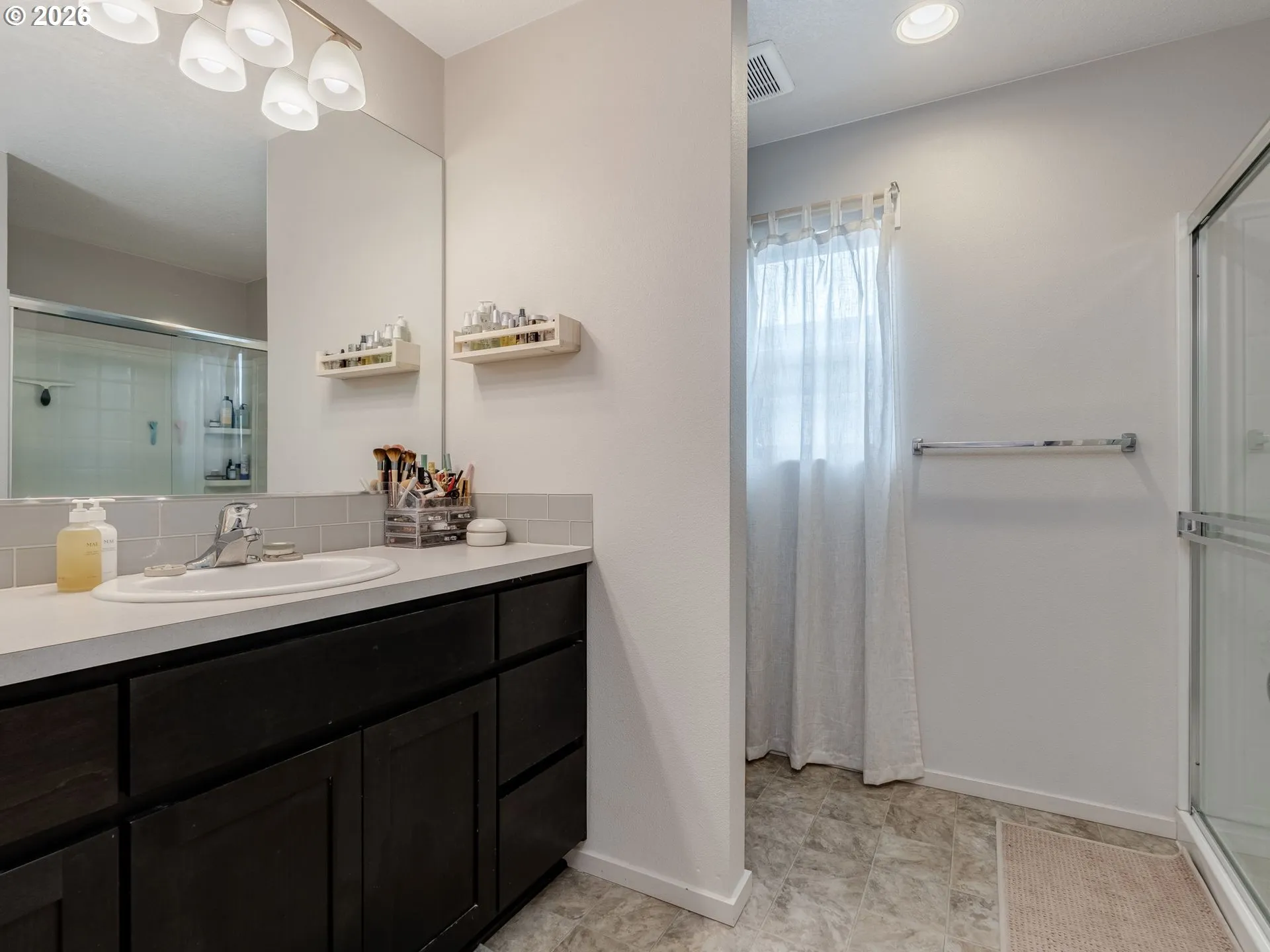 Bathroom, Attached