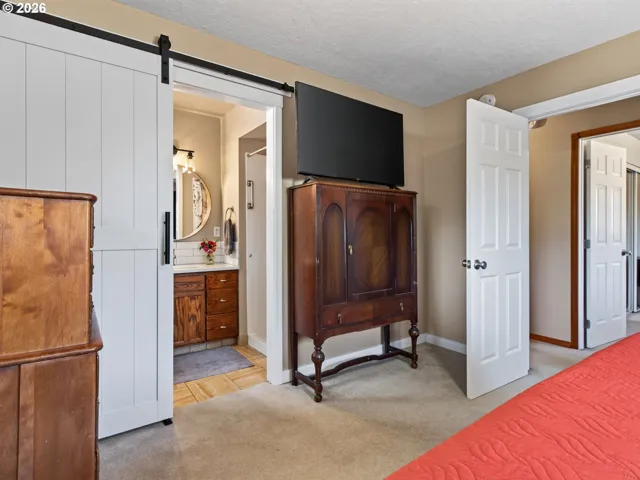 Bathroom, Attached-Walk in Shower