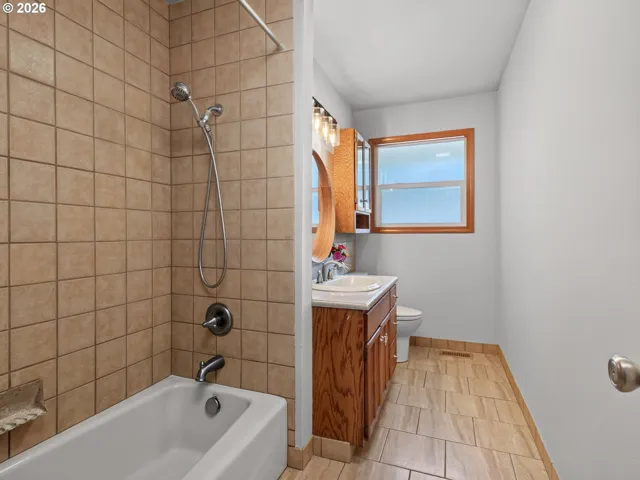 Bathroom-Hall