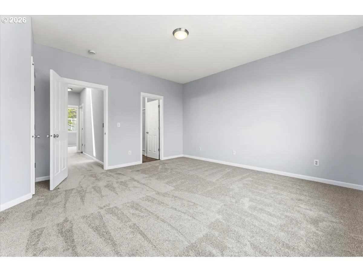Bedroom, Primary-Upper
