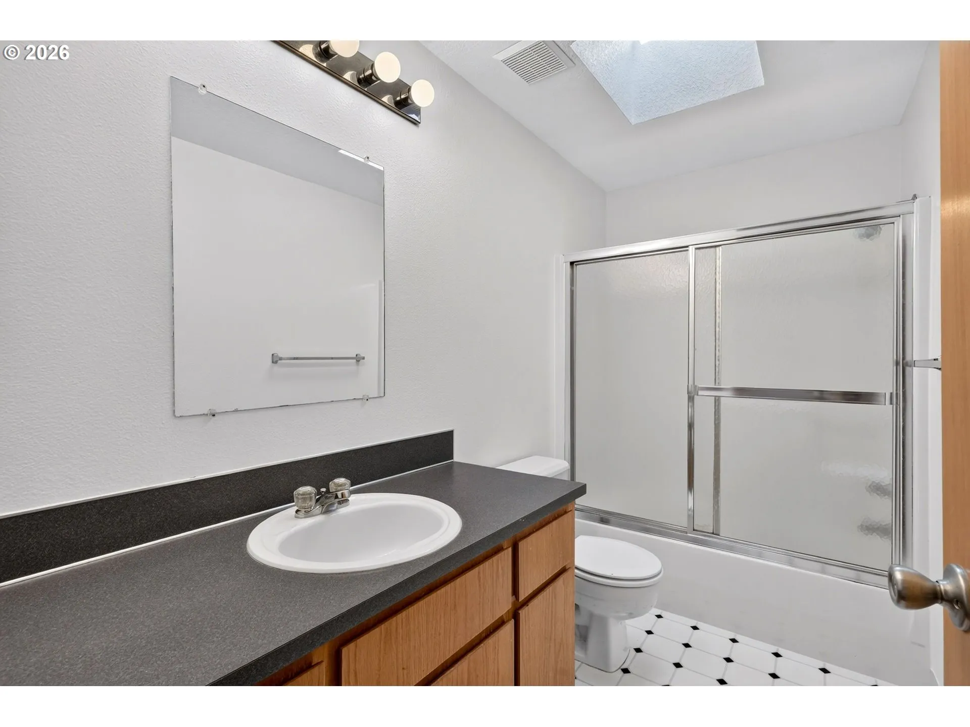 Bathroom-Hall