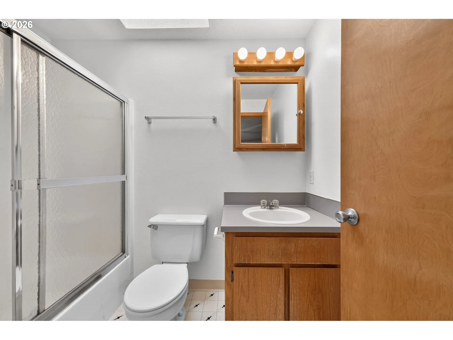 Bathroom, Attached