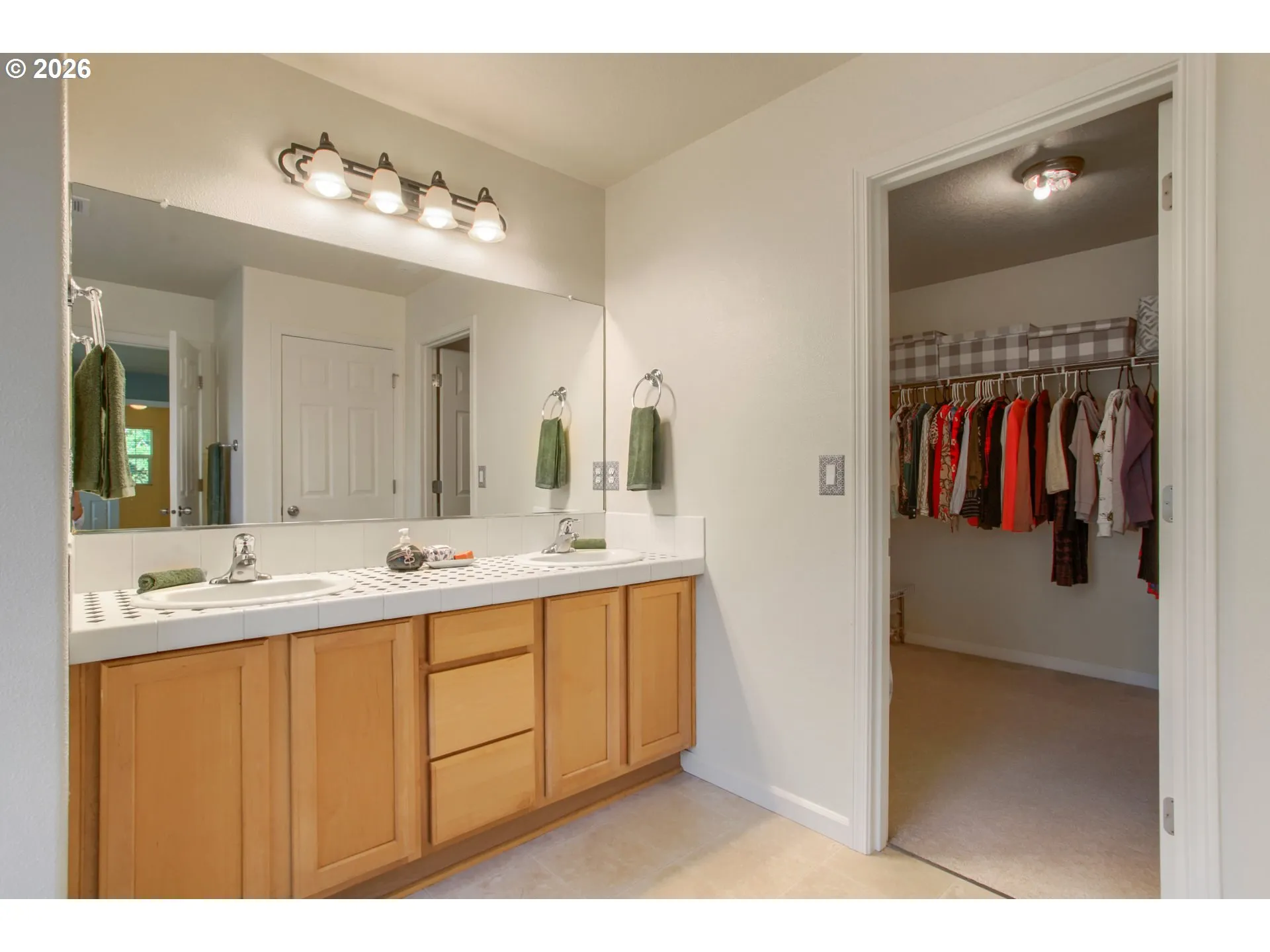 Bathroom, Attached-Double Sinks