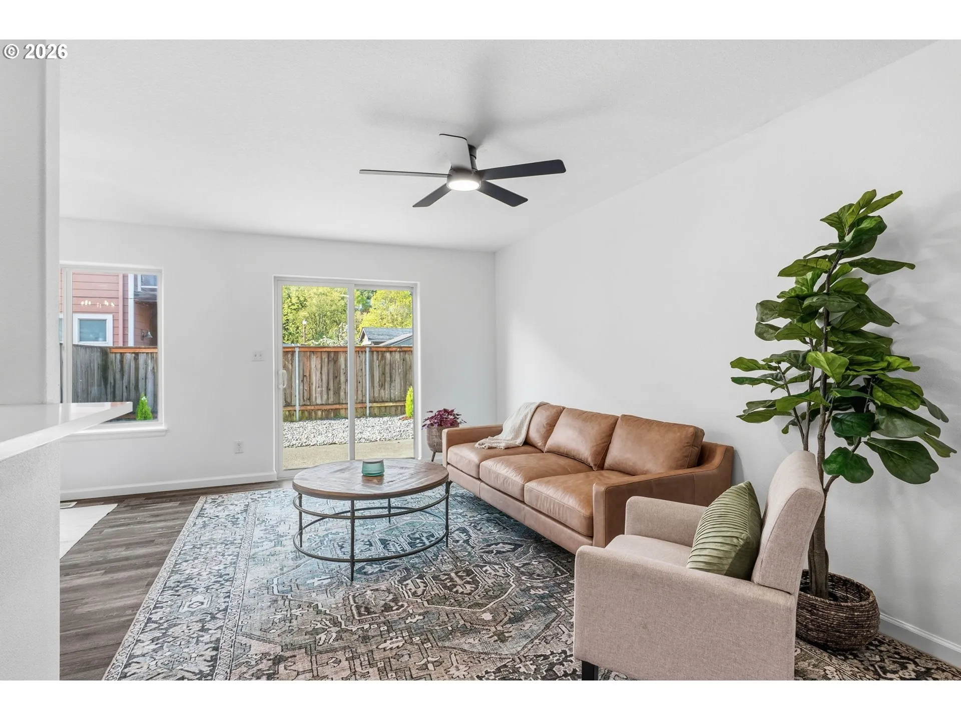 Living Room-Ceiling Fan