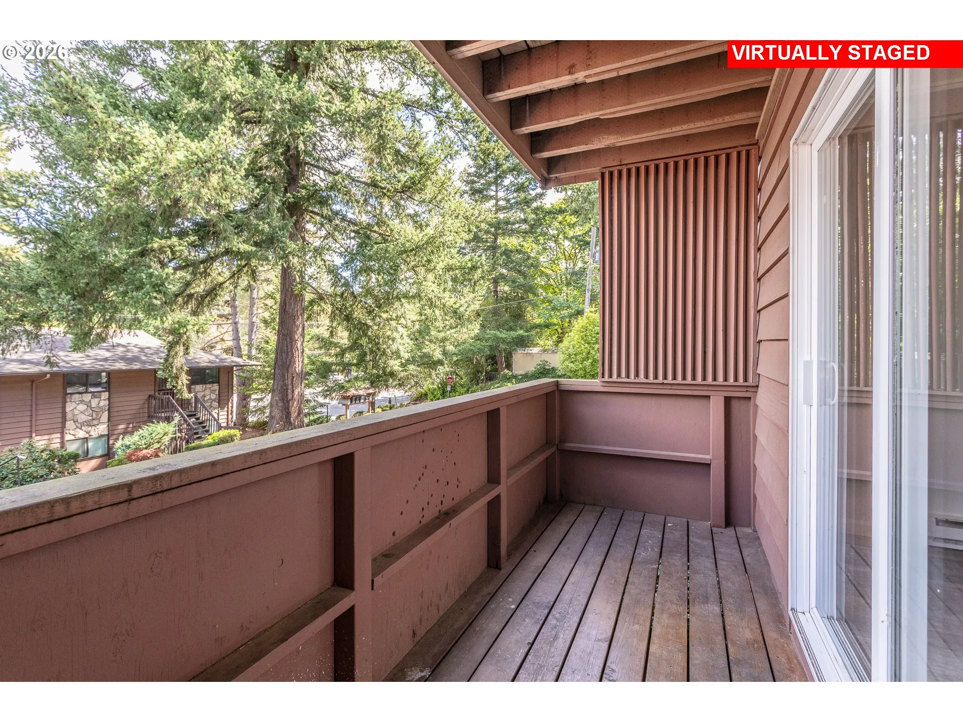 Balcony-Covered