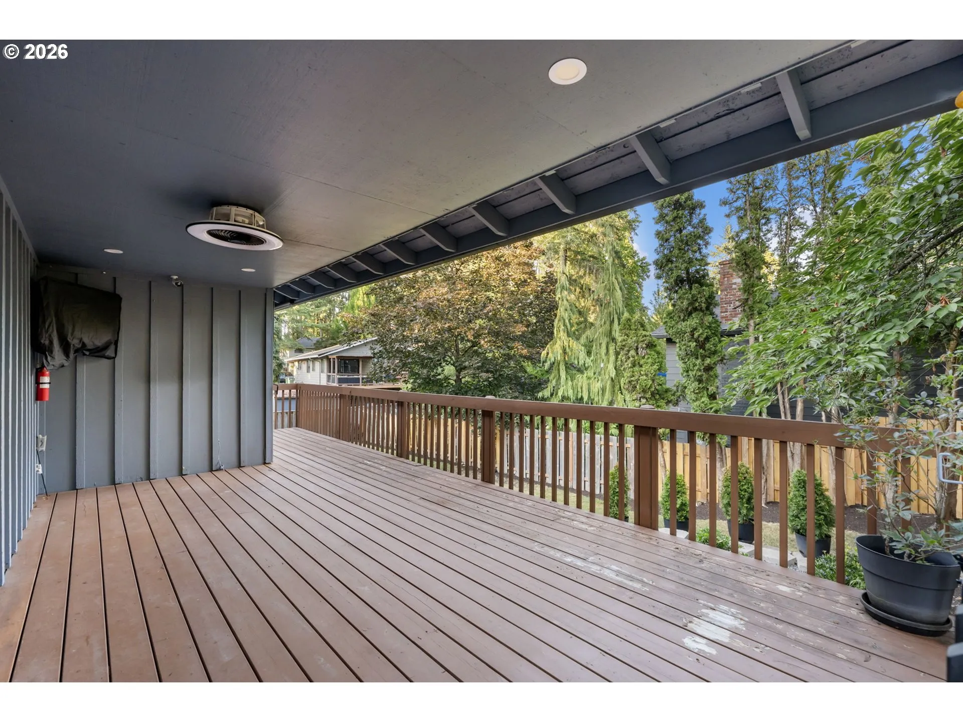 Deck-Main