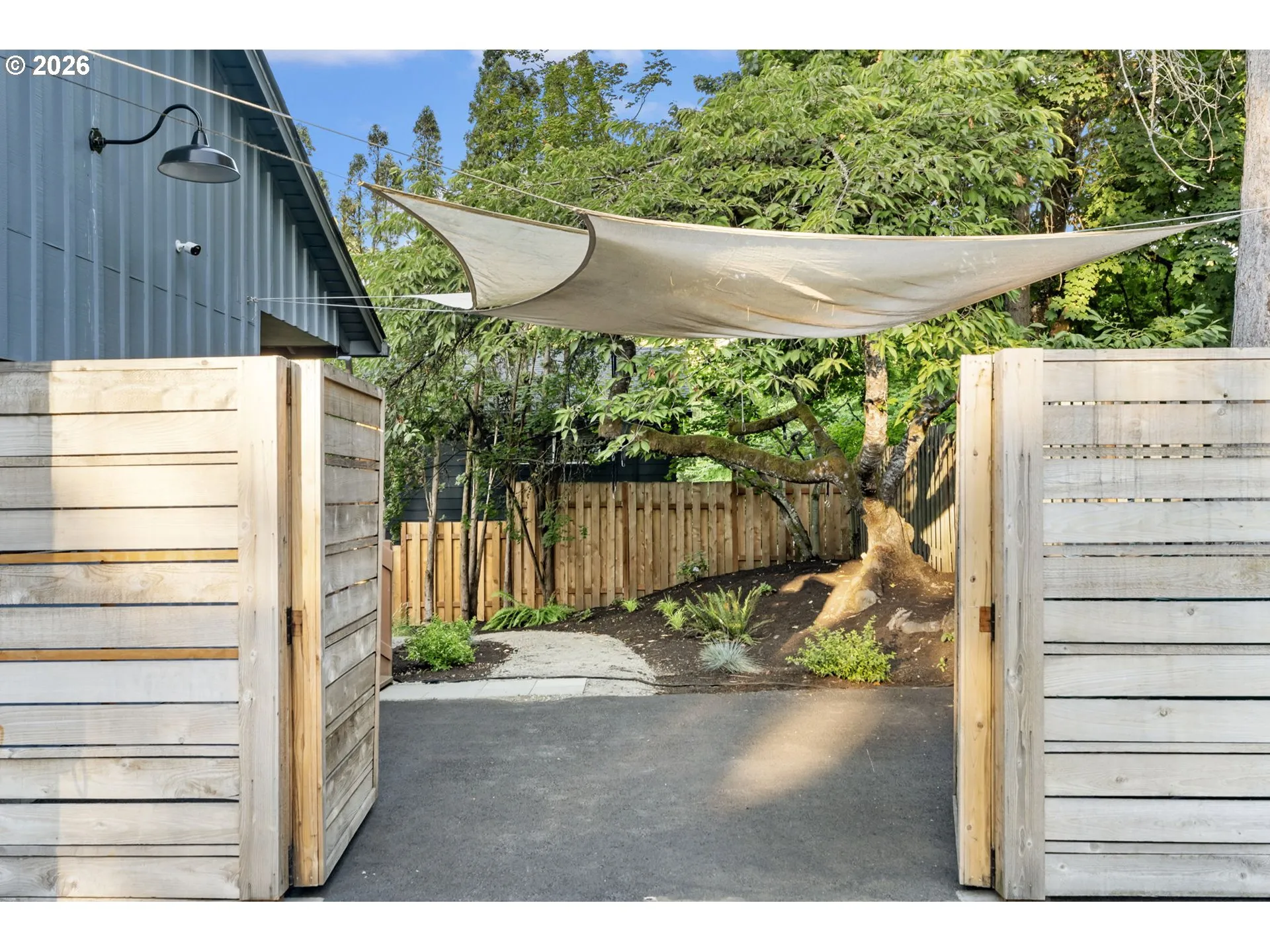 Yard-Fenced