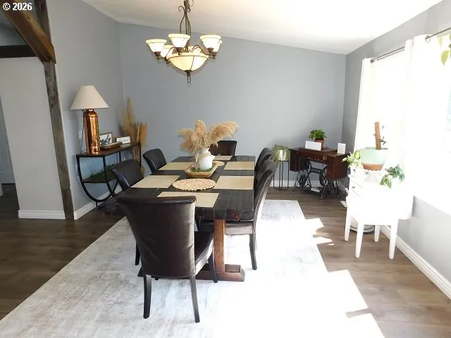 Dining Room-Vaulted Ceilings