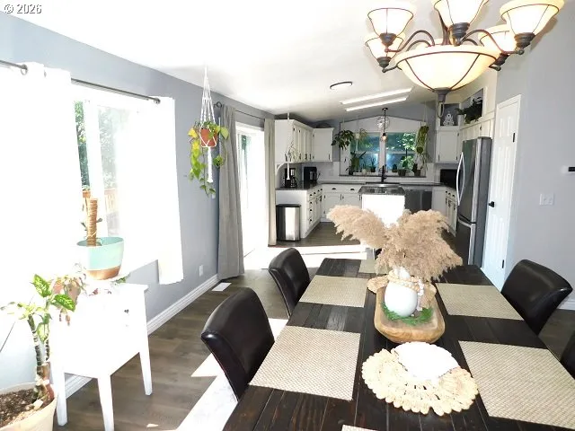 Kitchen/Dining Room