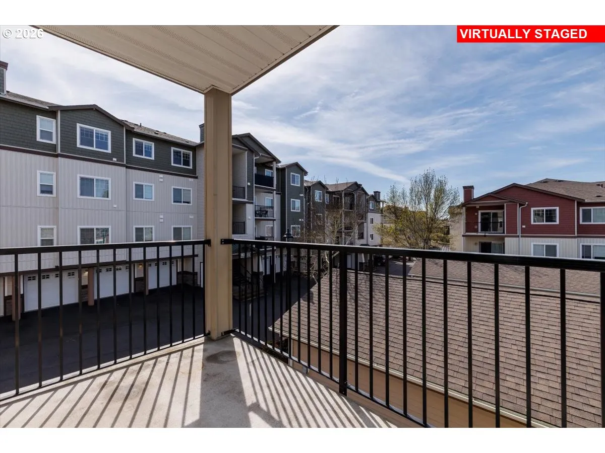 Balcony-SW Facing