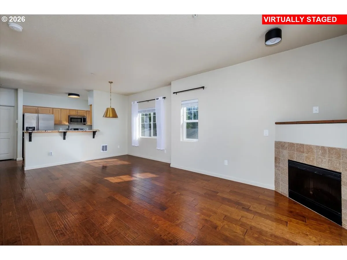 Living Room-Fireplace
