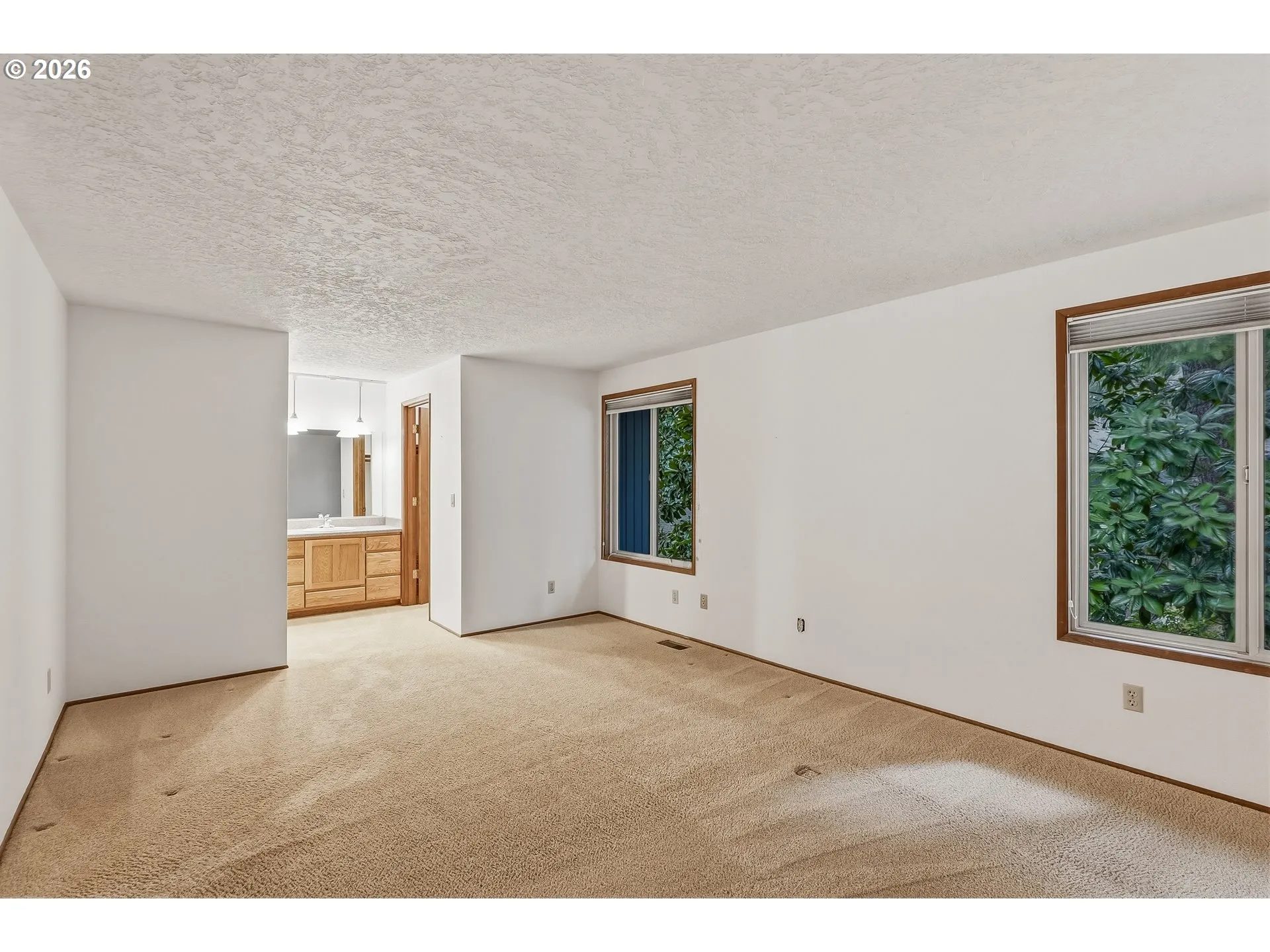 Bedroom, Owner's Suite-Upper