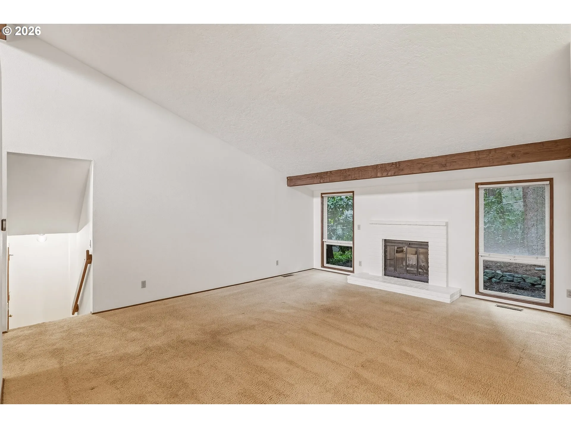 Living Room-Fireplace