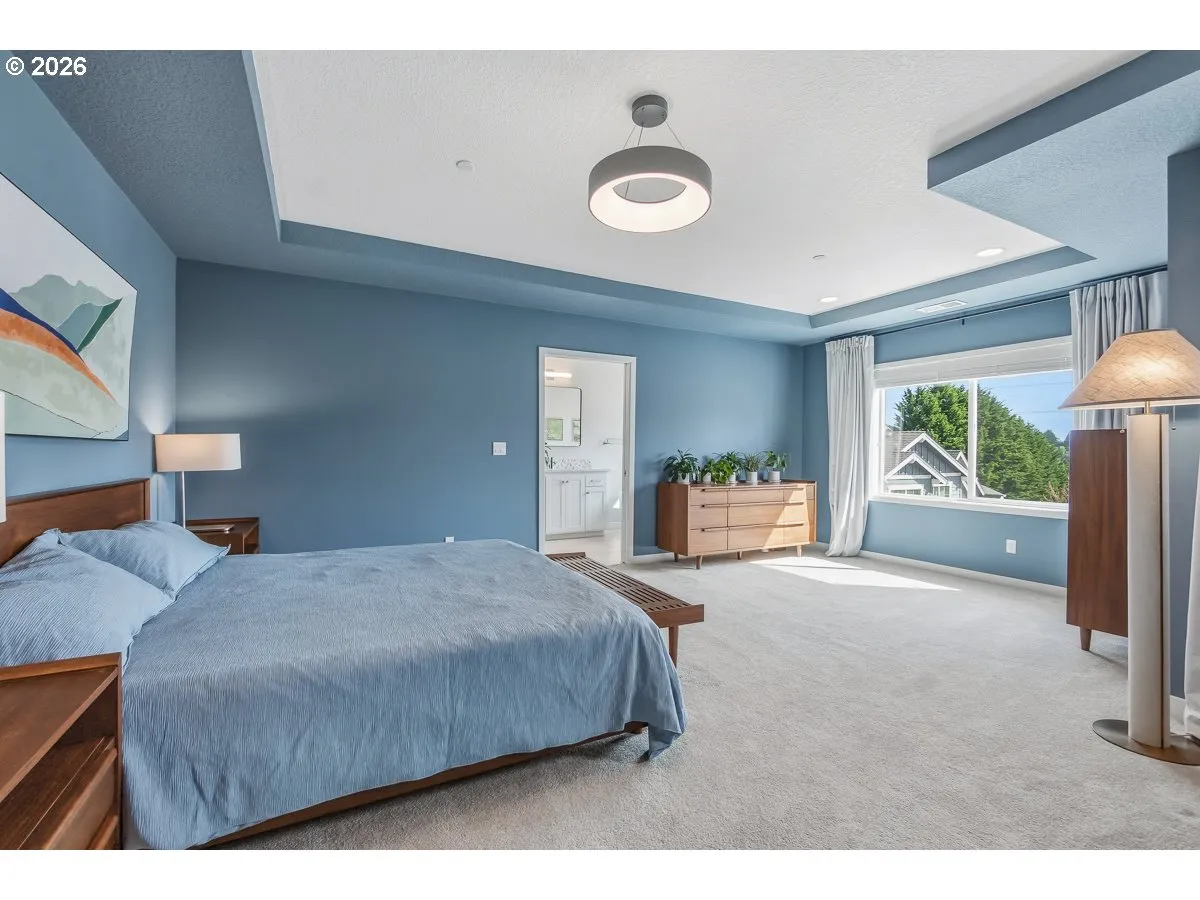 Bedroom, Primary