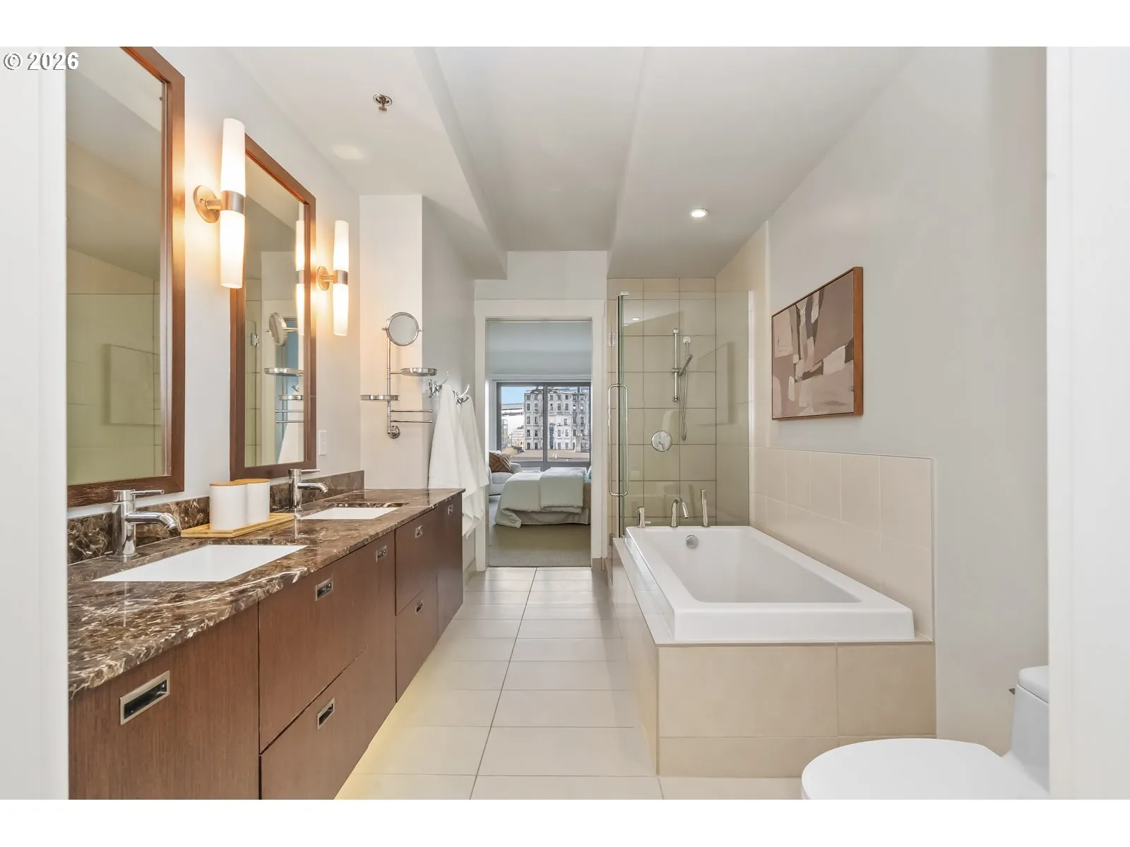 Owner's Suite Bathroom-Garden Tub