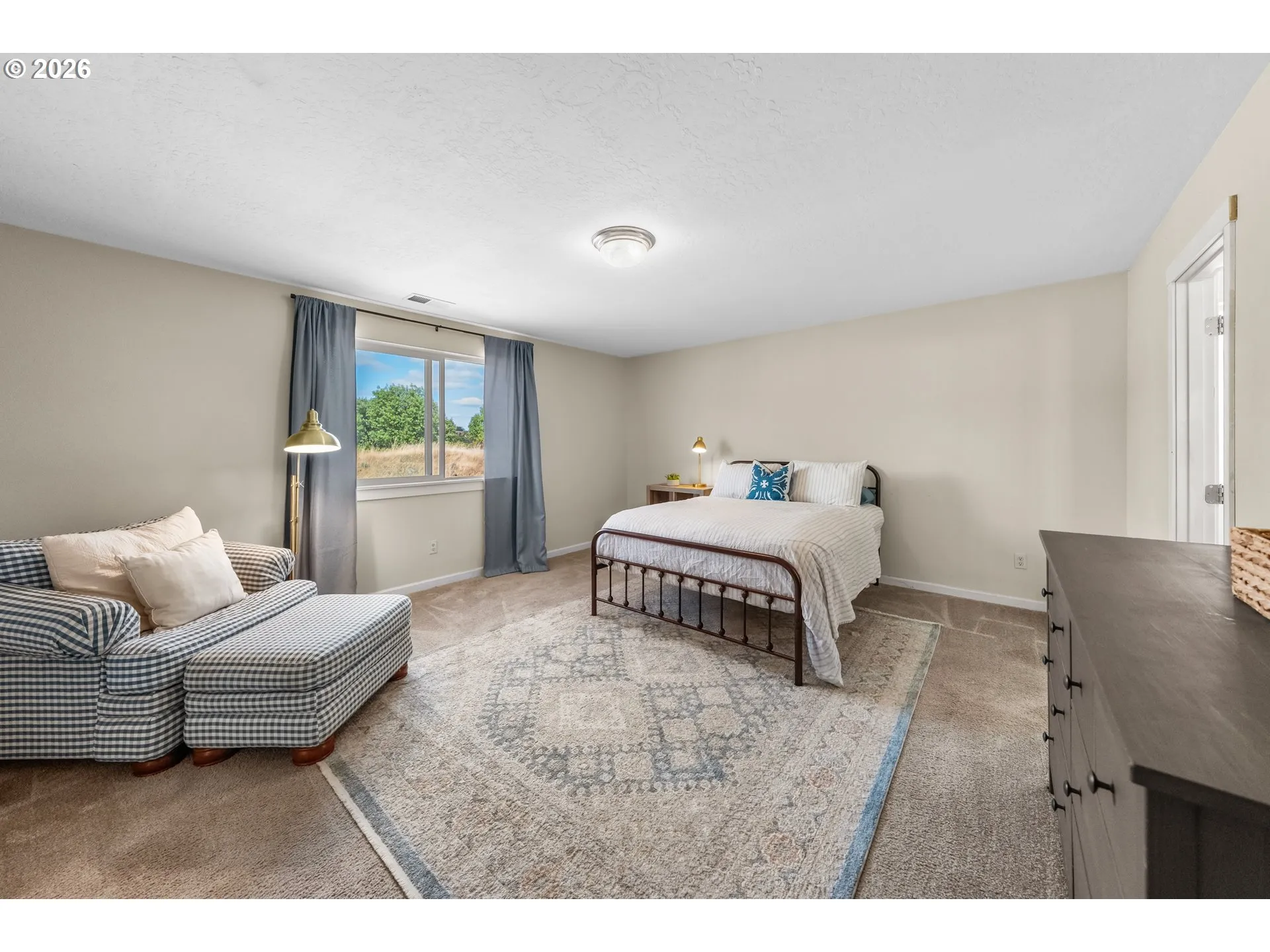 Primary Bedroom-Upper