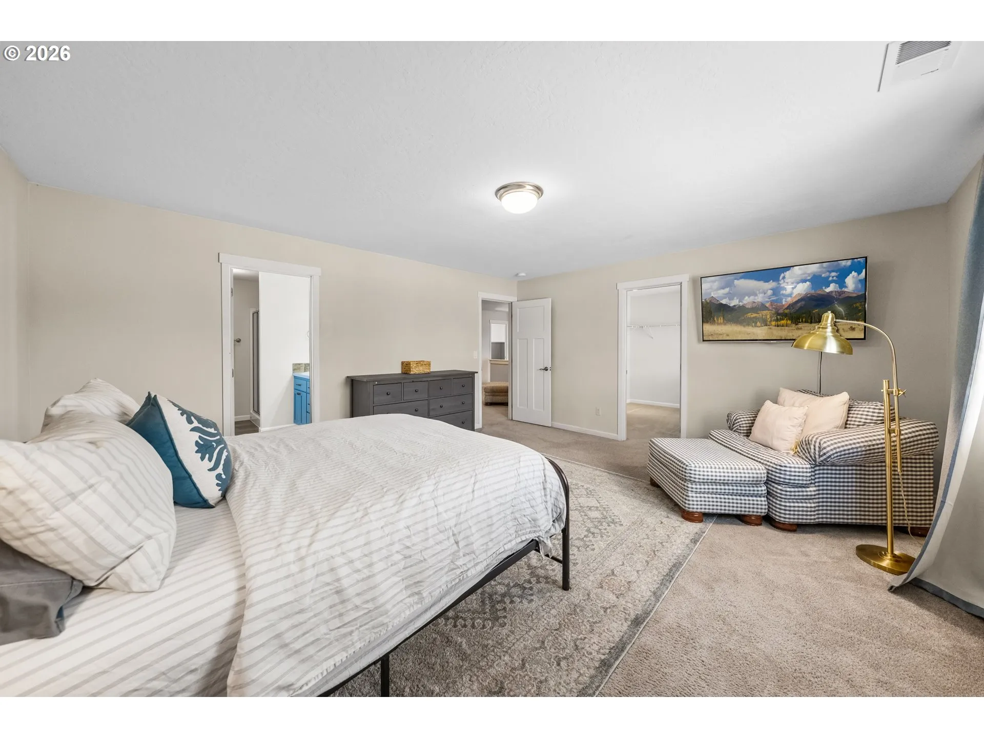 Primary Bedroom-Upper