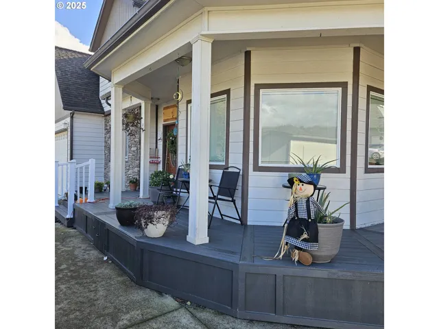 Covered Porch