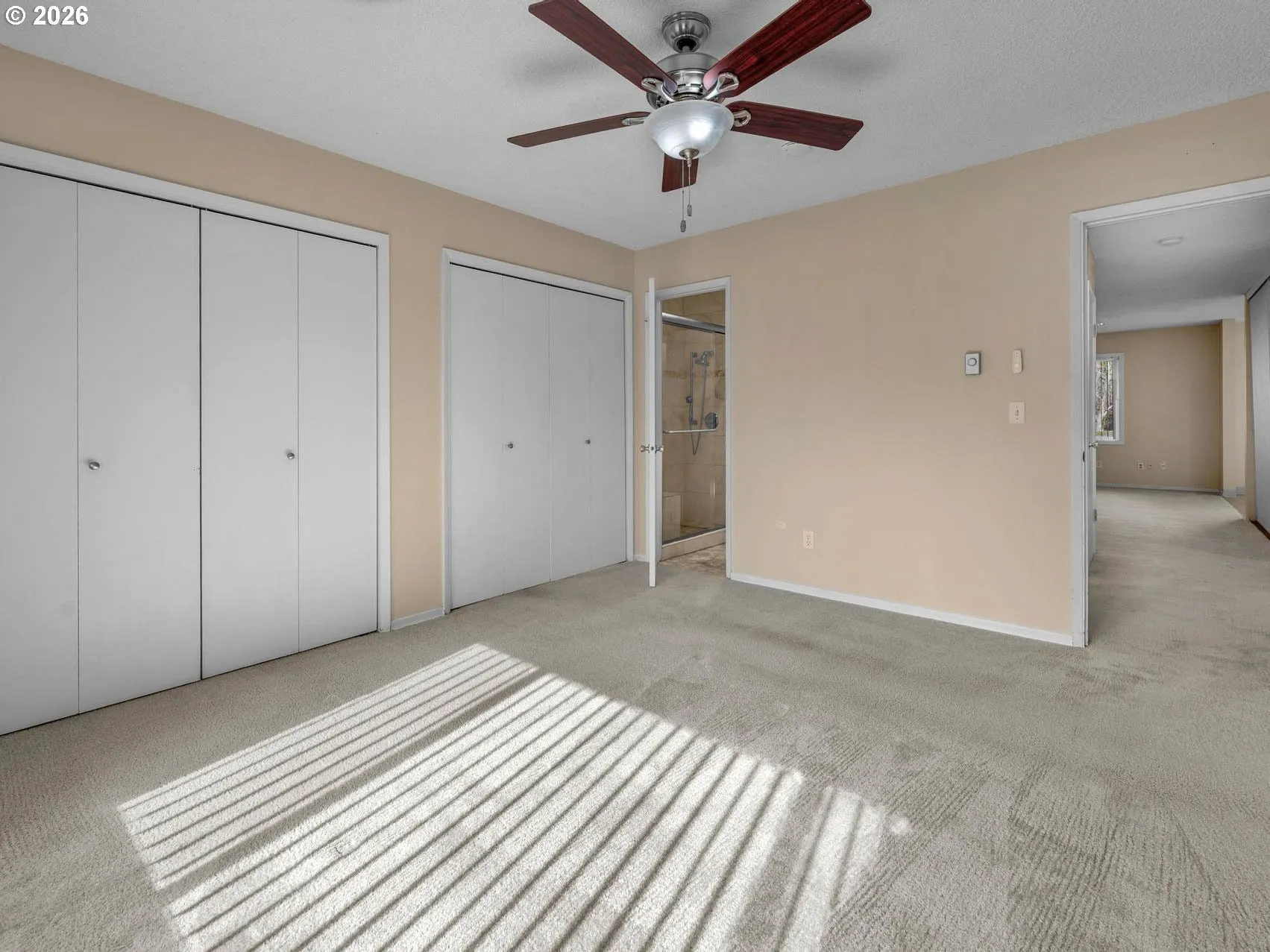 Bedroom, Primary