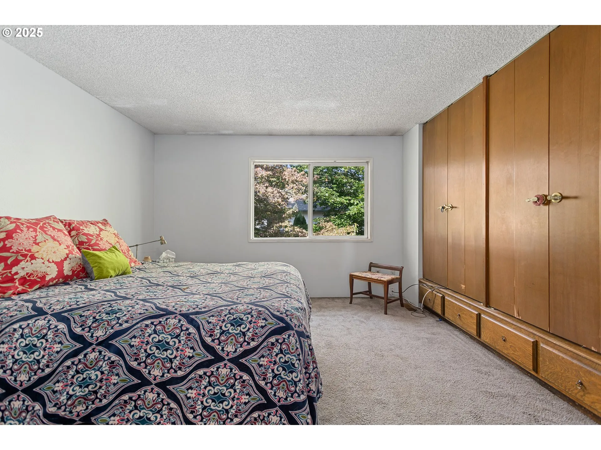 Bedroom, Primary