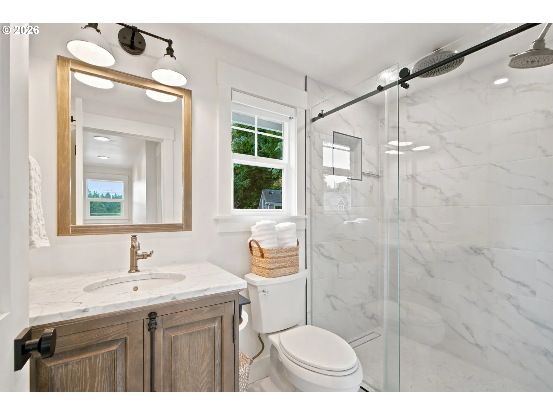 Bathroom-Upper