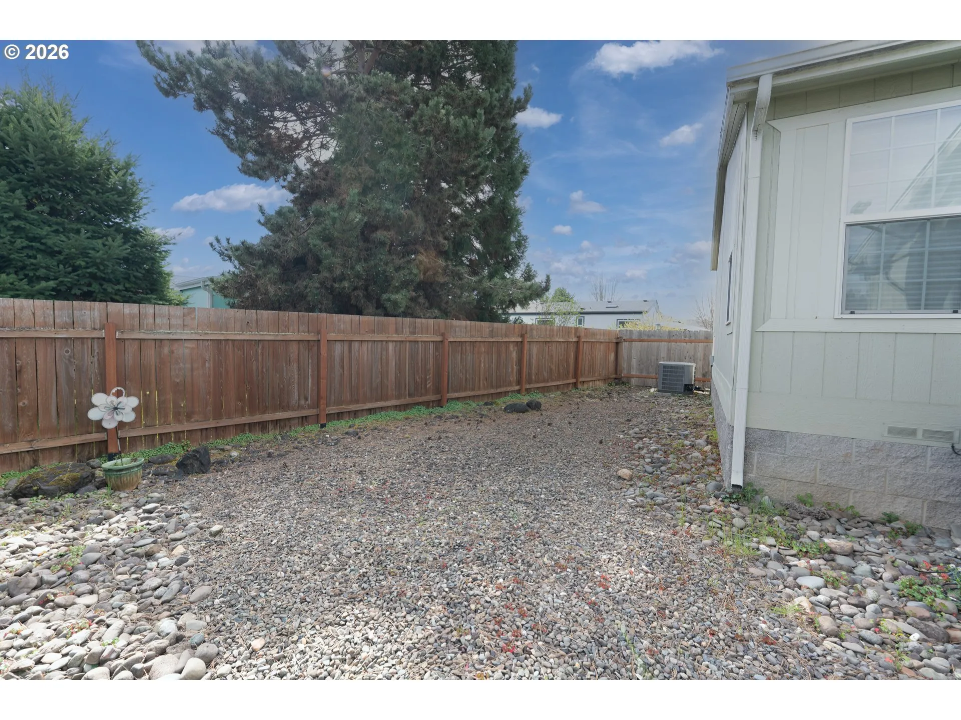Yard-Back