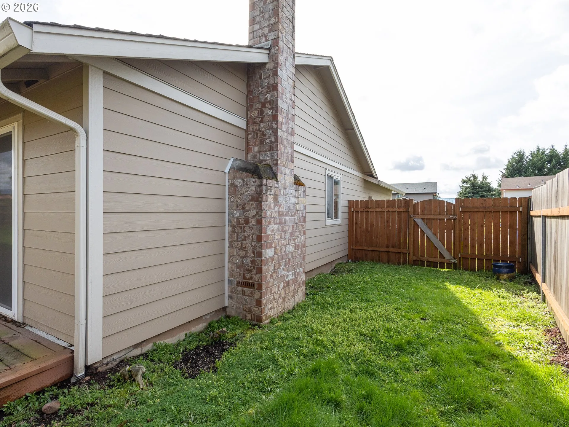 Yard-Back