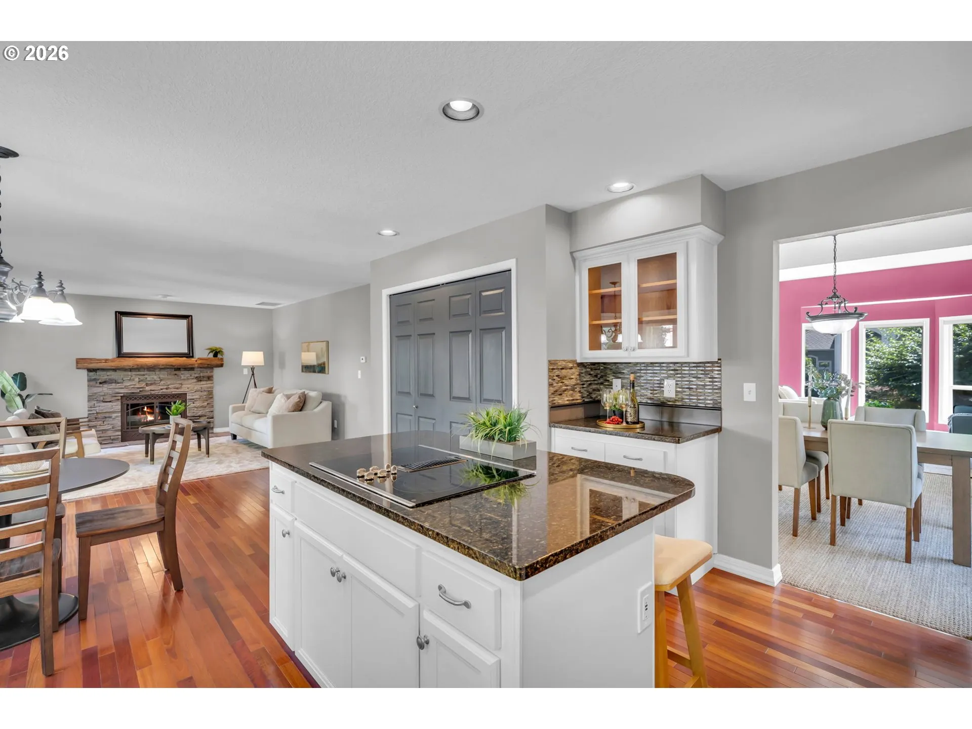 Kitchen-Cooking Island
