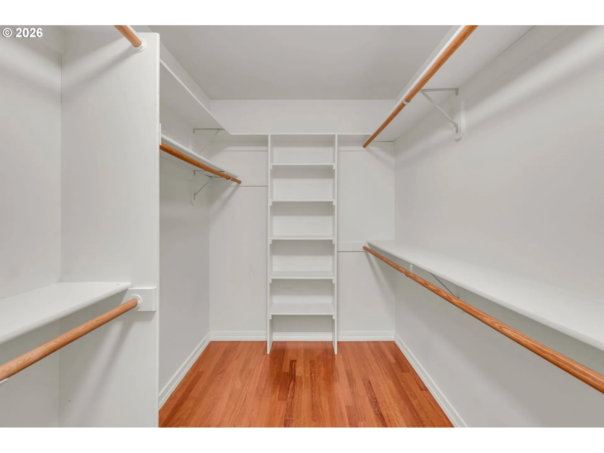 Bedroom, Owner's Suite-Walk-In Closet