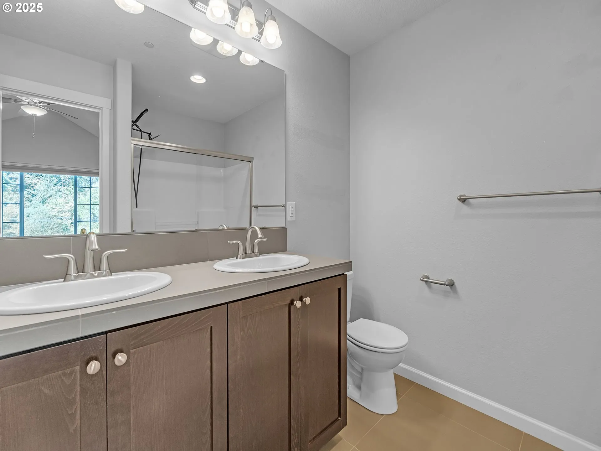 Bathroom, Attached-Walk in Shower