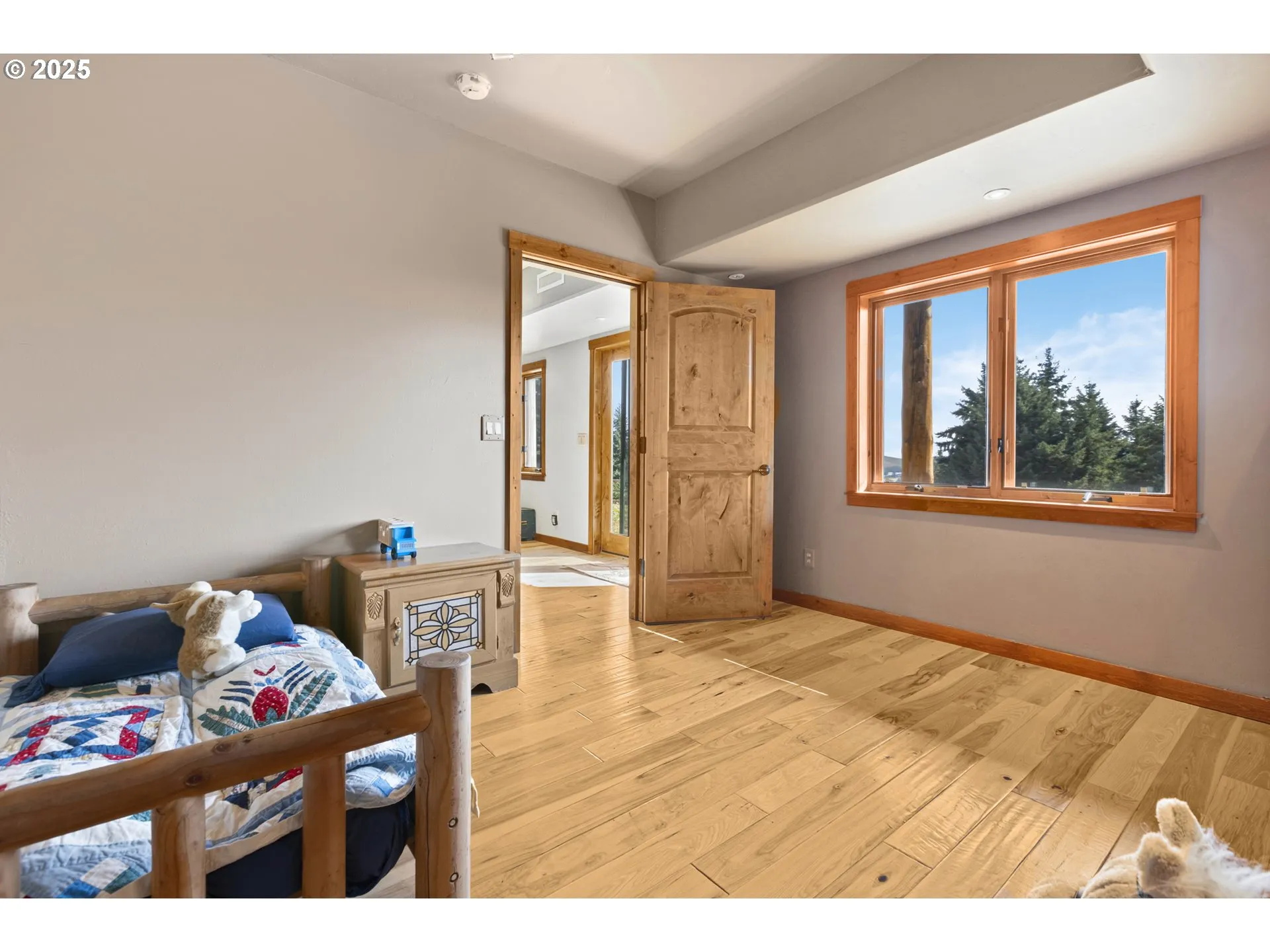 Bedroom-Lower