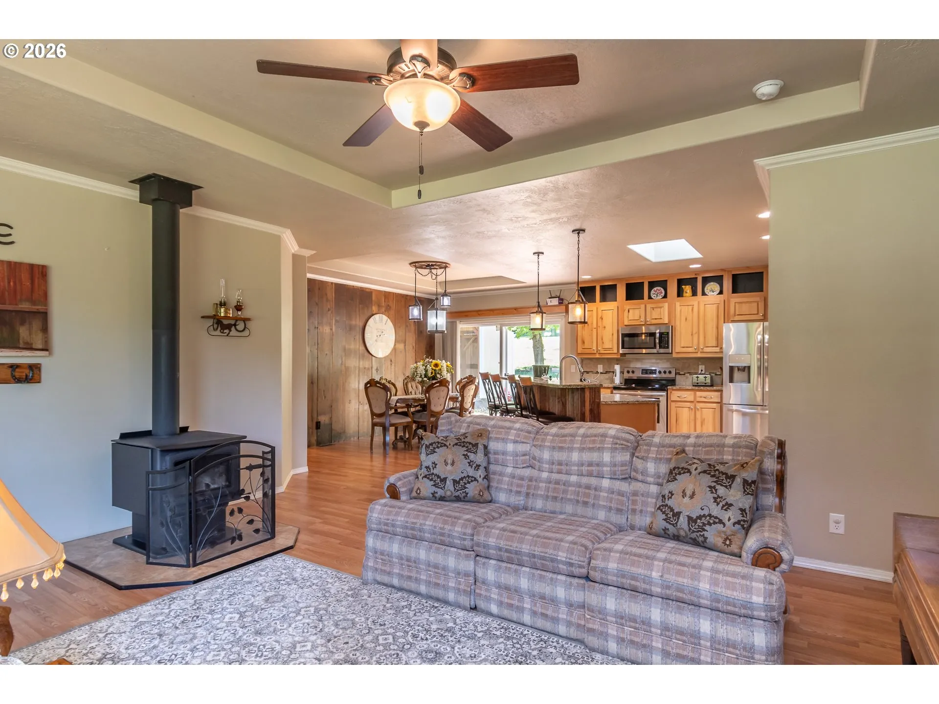 Living Room-Ceiling Fan