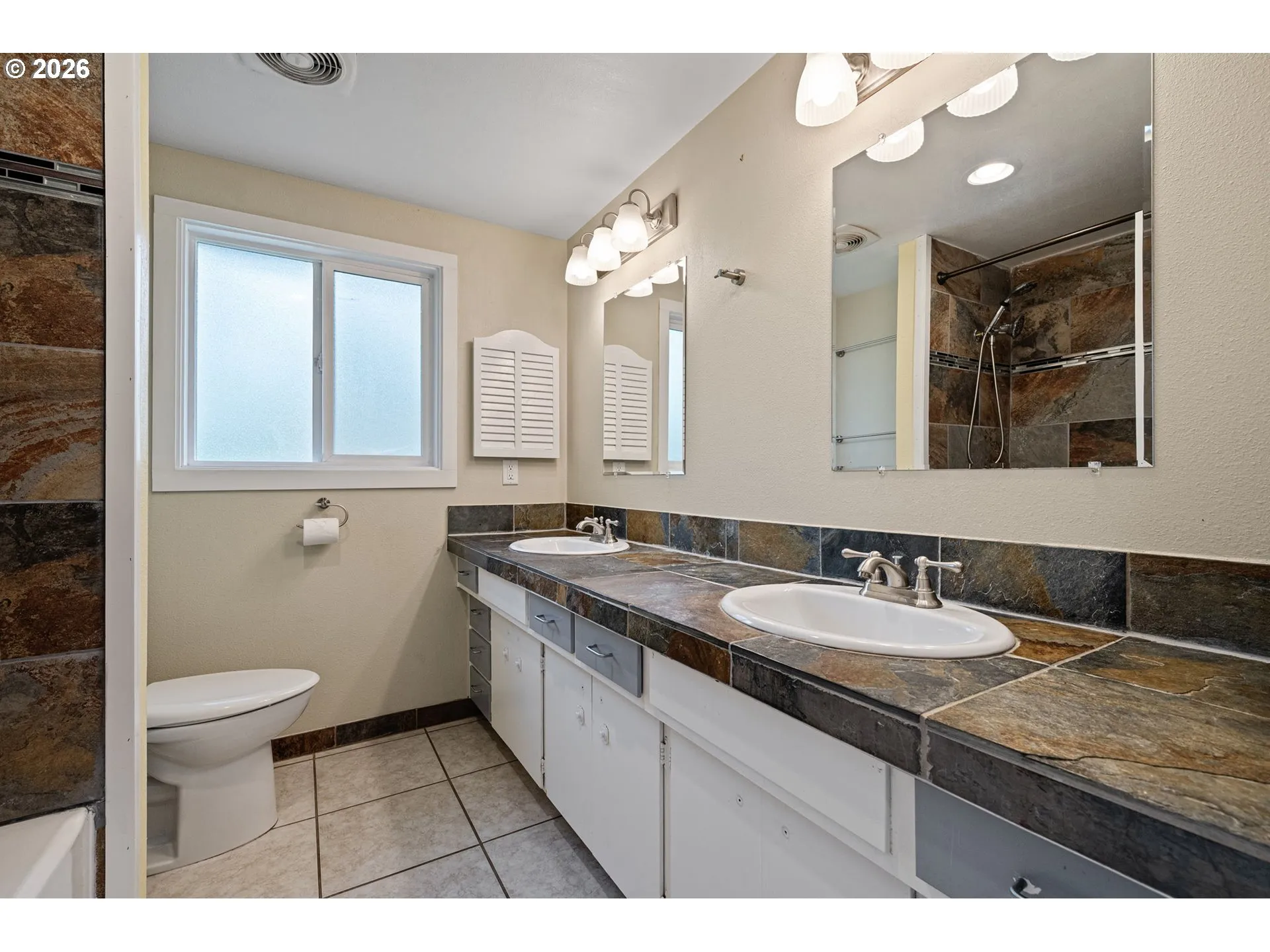 Bathroom-Hall