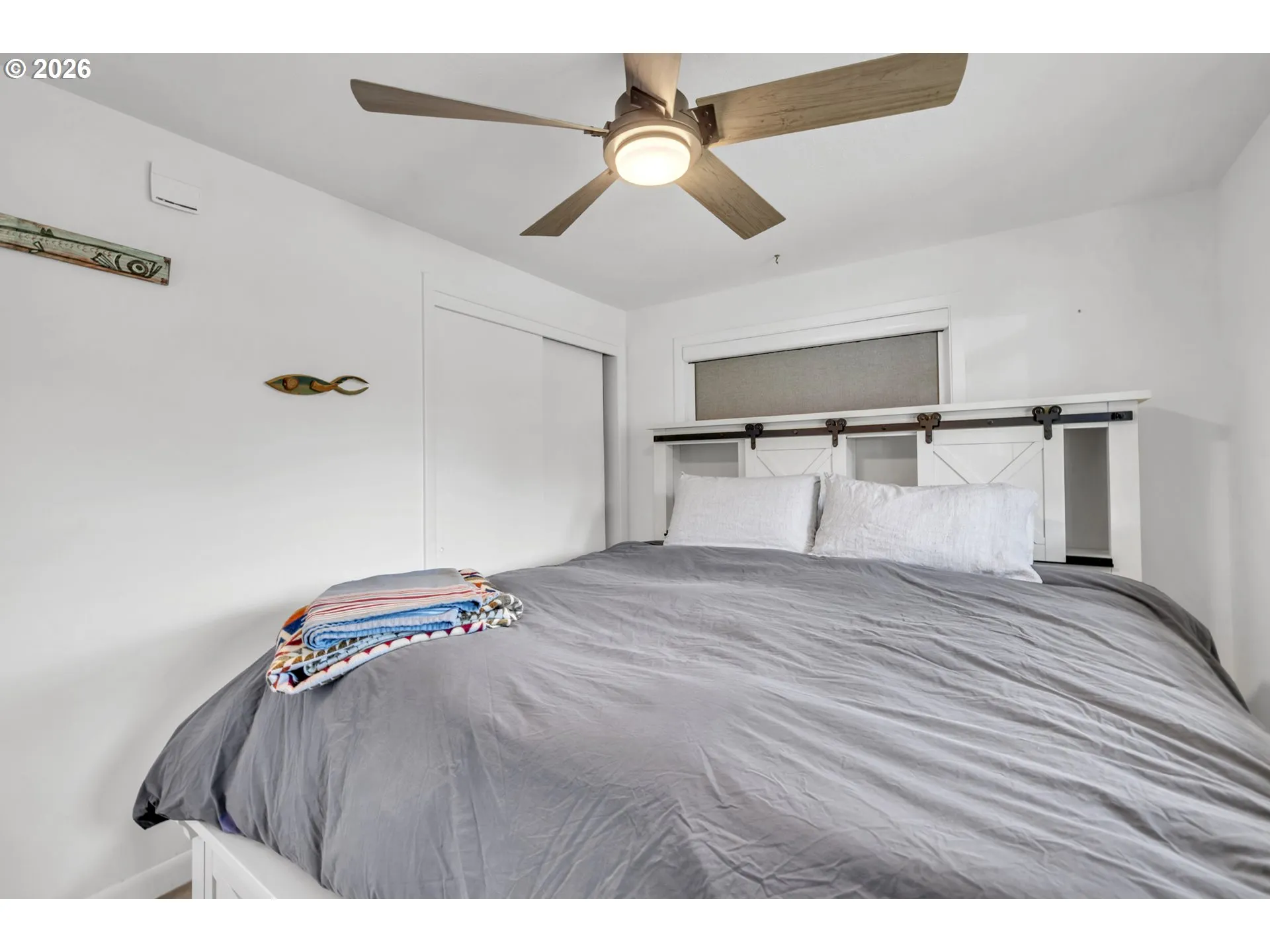 Bedroom, Primary