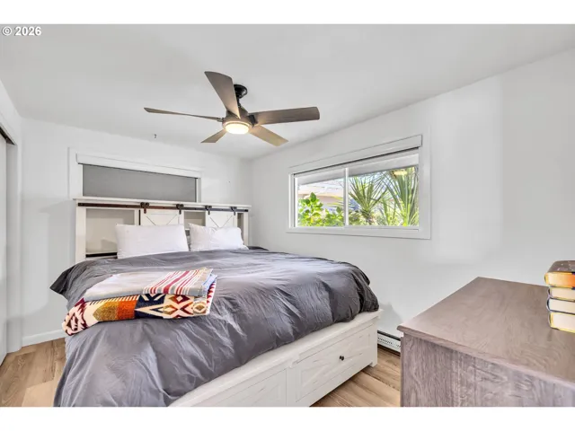Bedroom, Primary