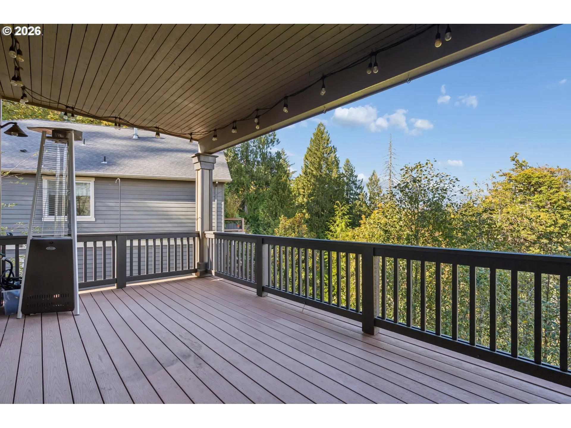 Balcony-Covered