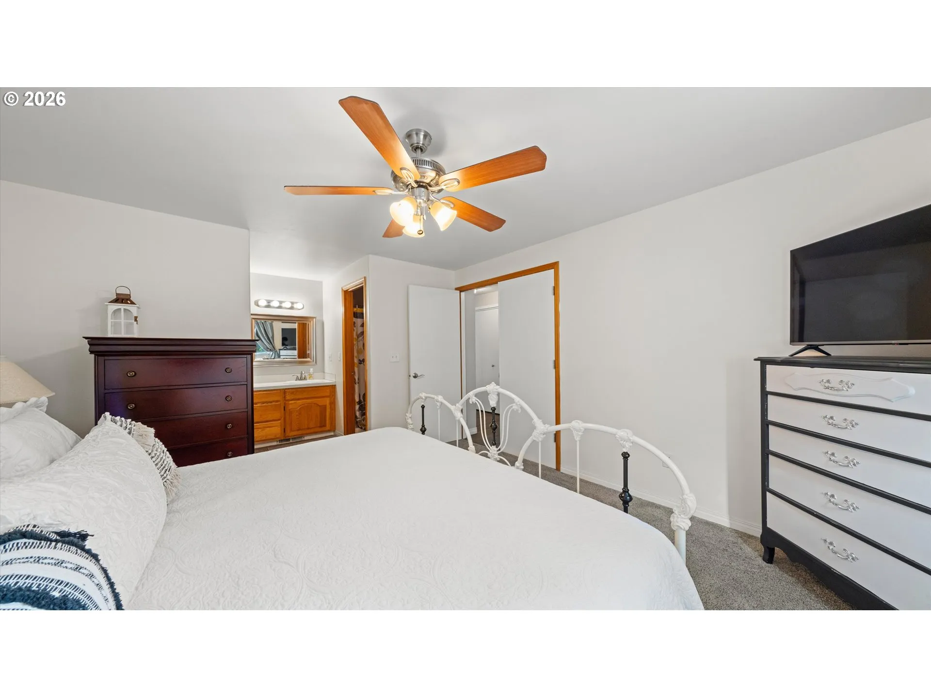 Bedroom, Owner's Suite