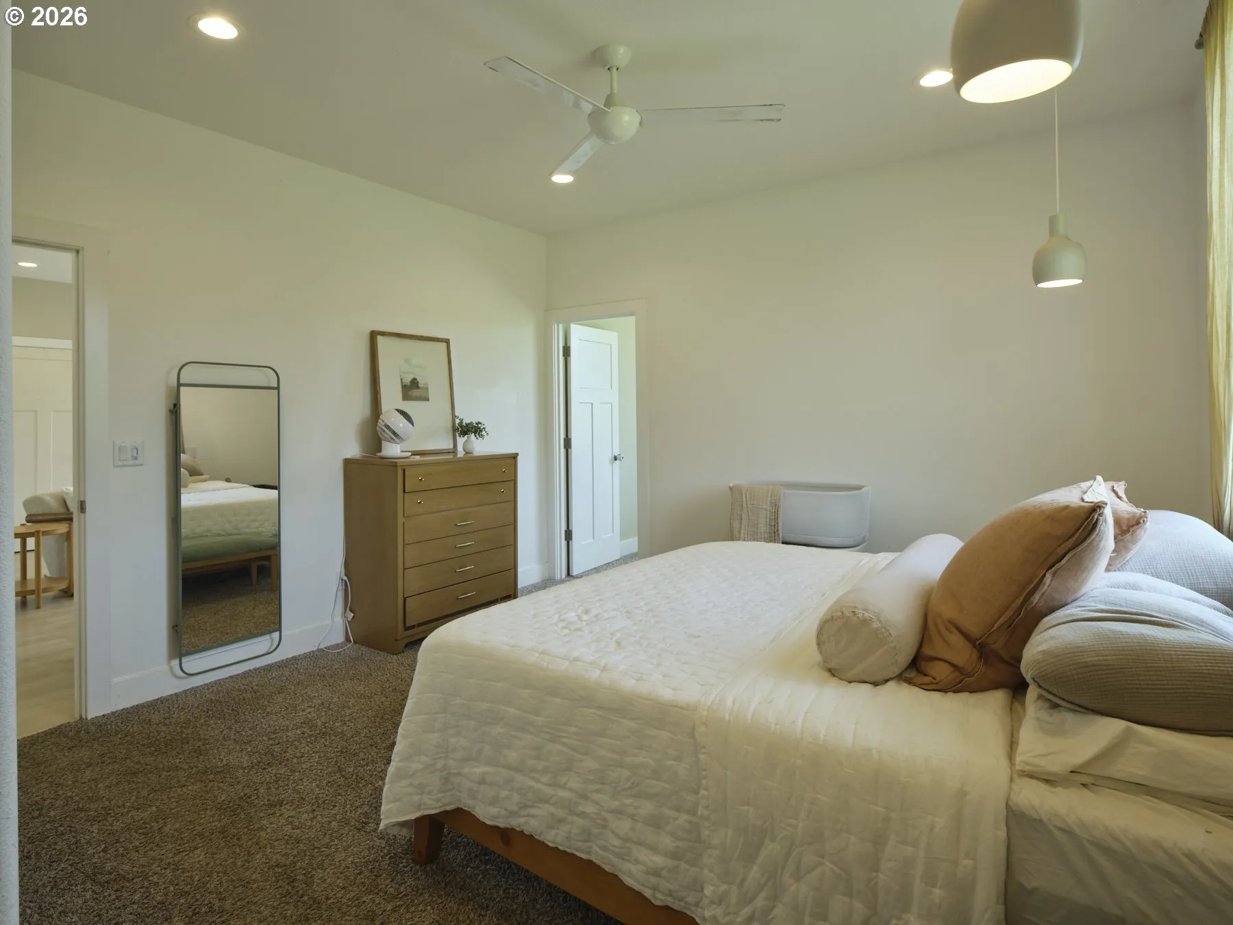 Bedroom, Primary-Main